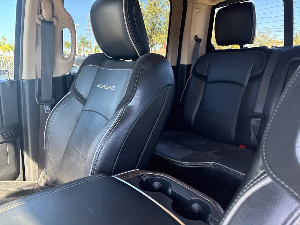 2020 RAM 3500 Laramie Crew Cab 4x4 8' Box