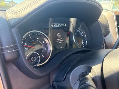 2020 RAM 3500 Laramie Crew Cab 4x4 8' Box
