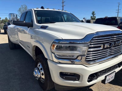 2020 RAM 3500 Laramie Crew Cab 4x4 8' Box