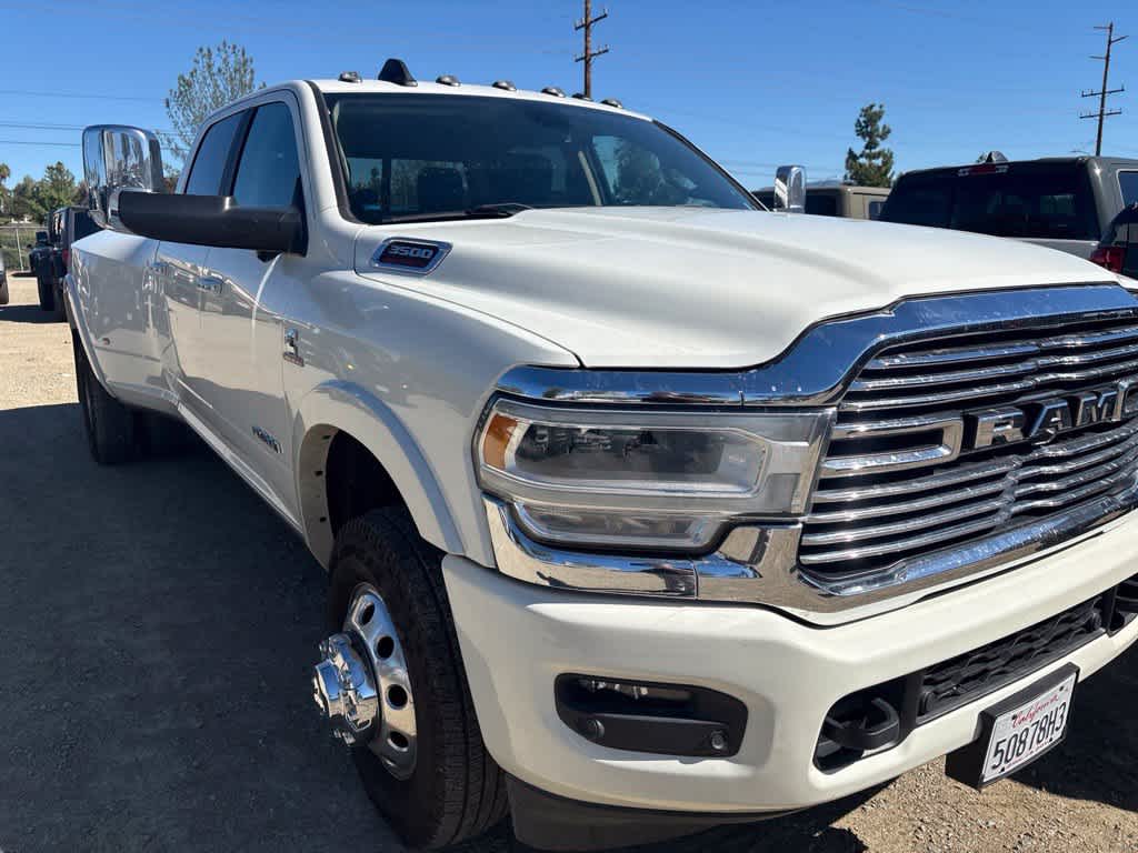 2020 RAM 3500 Laramie Crew Cab 4x4 8' Box