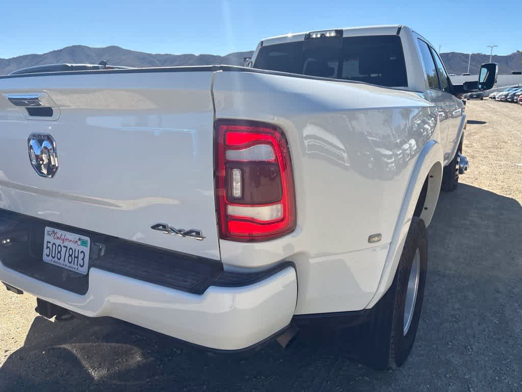 2020 RAM 3500 Laramie Crew Cab 4x4 8' Box