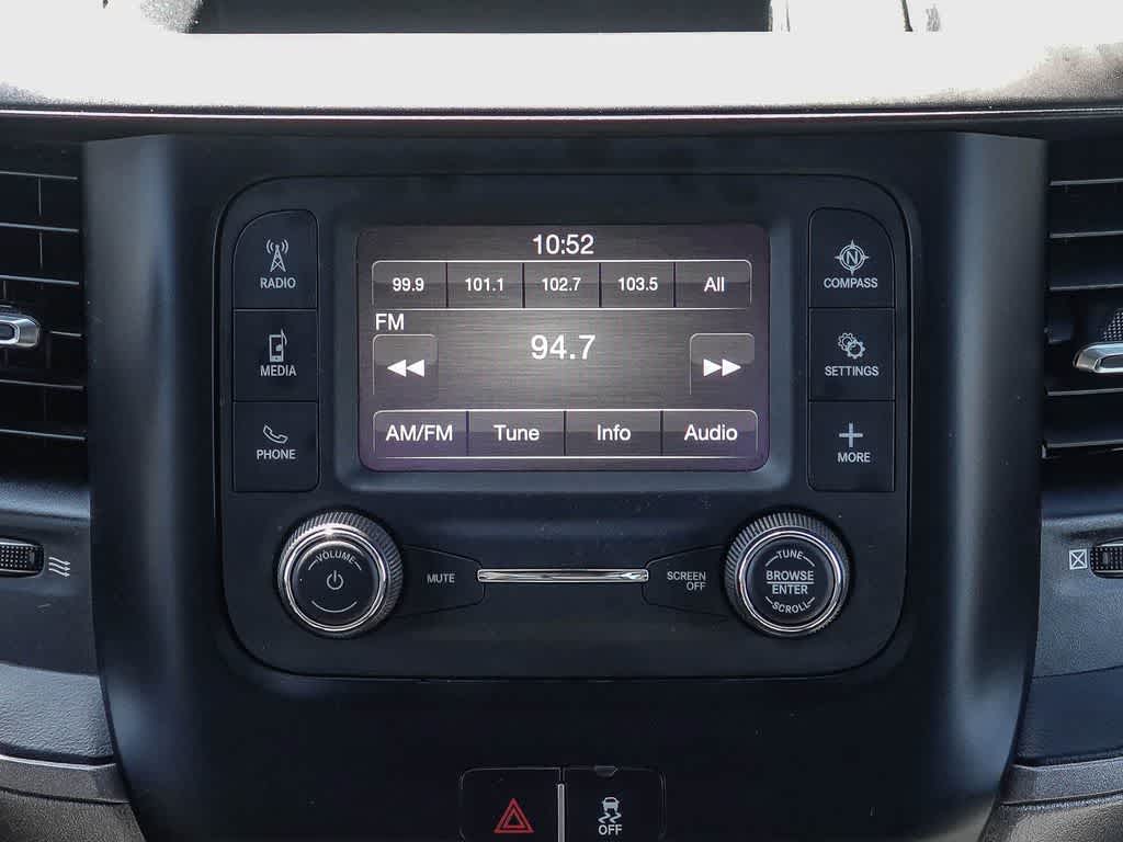 2022 RAM 2500 Tradesman Crew Cab 4x2 8' Box