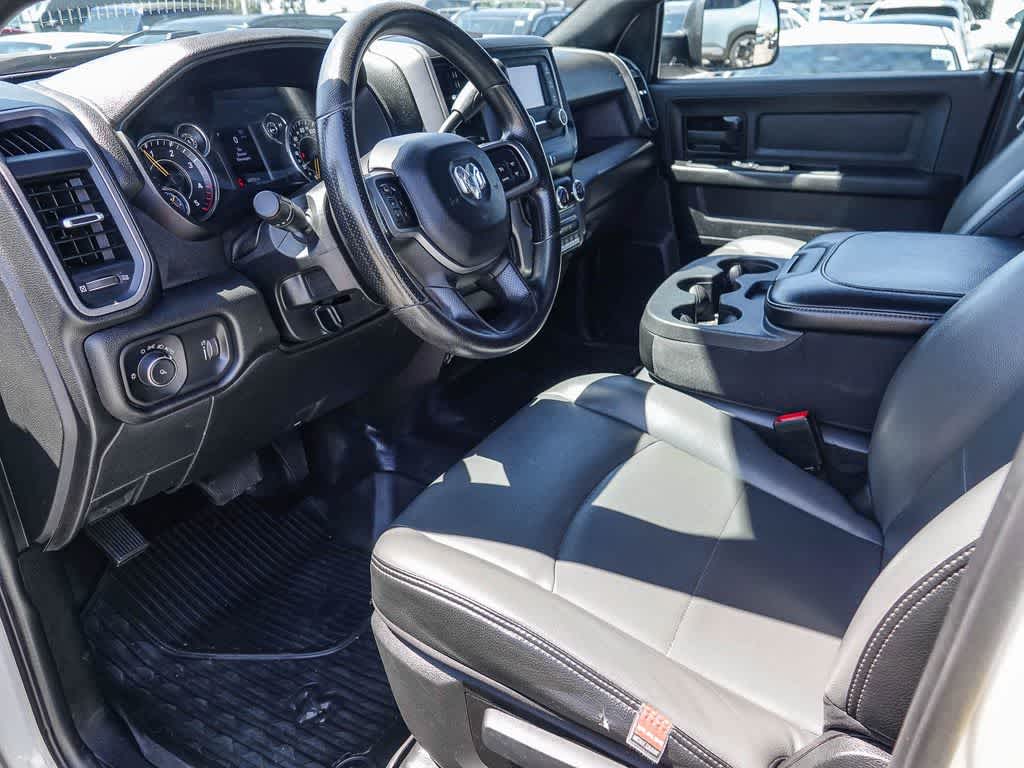 2022 RAM 2500 Tradesman Crew Cab 4x2 8' Box