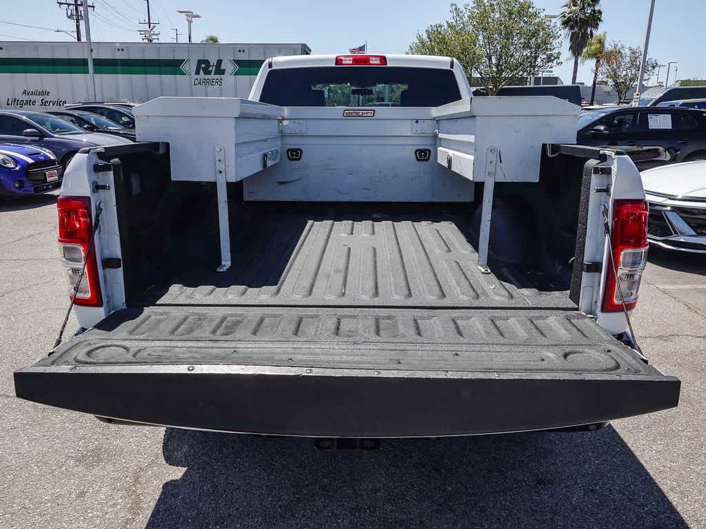 2022 RAM 2500 Tradesman Crew Cab 4x2 8' Box