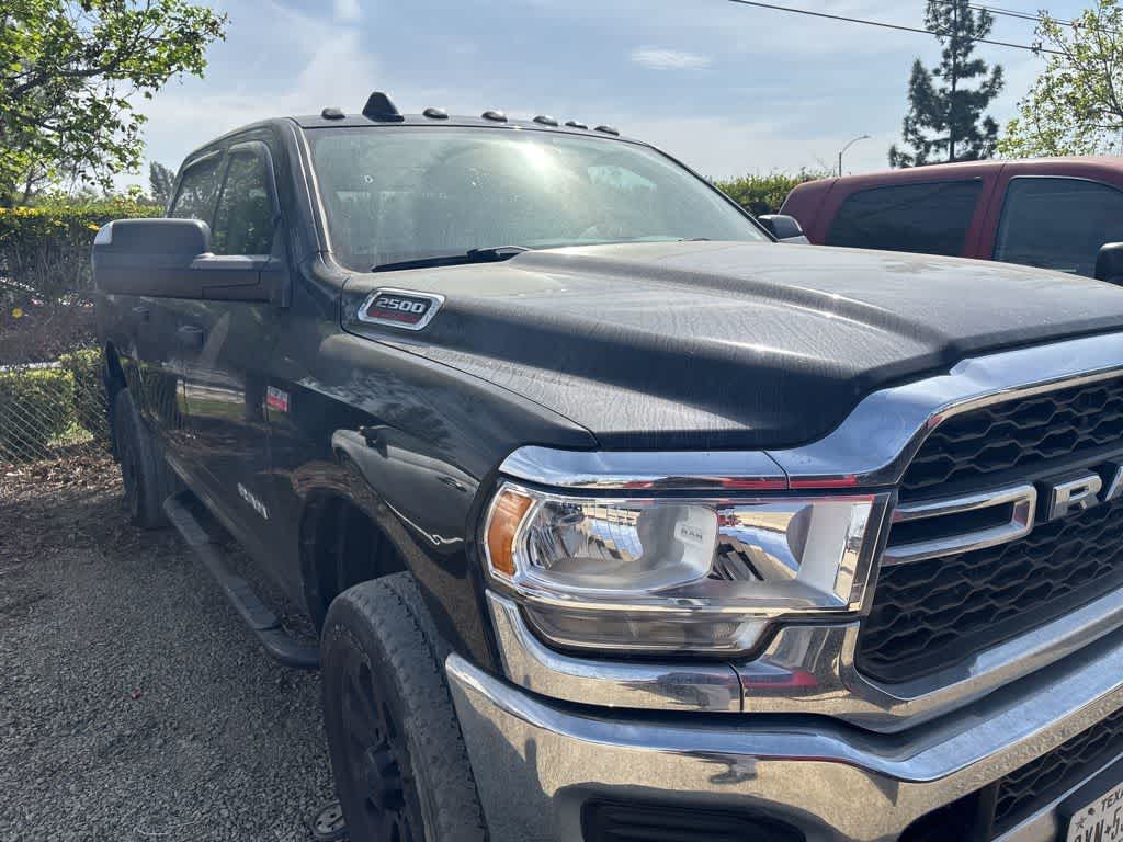 2020 RAM 2500 Tradesman Crew Cab 4x4 6'4' Box