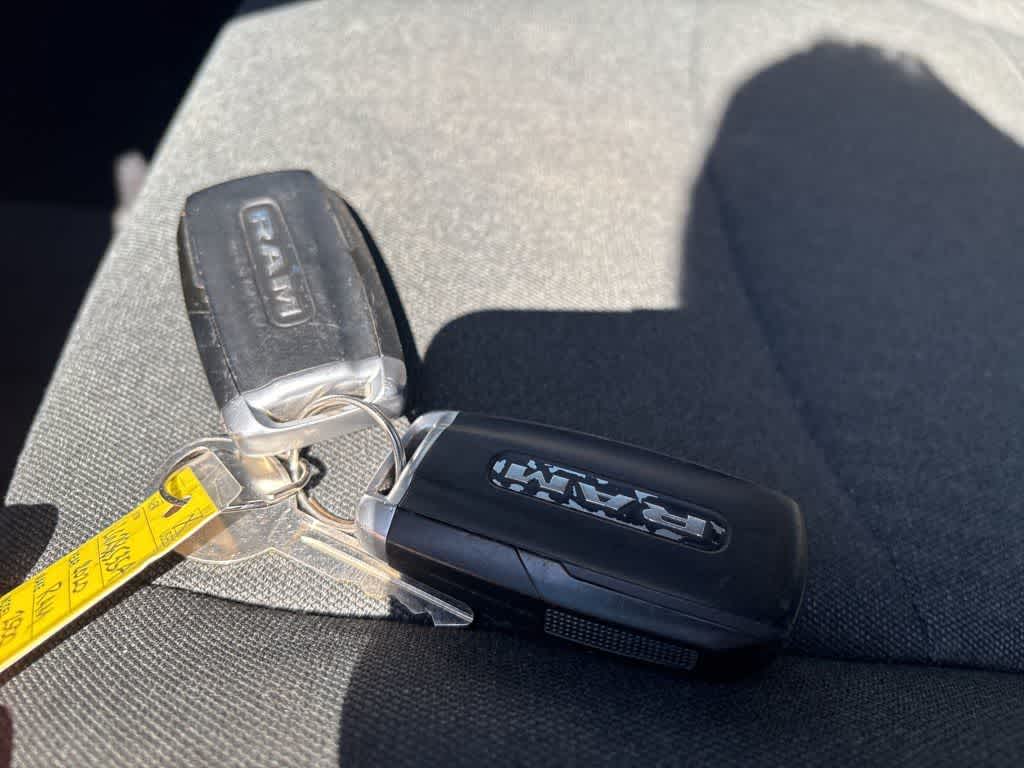 2020 RAM 2500 Tradesman Crew Cab 4x4 6'4' Box