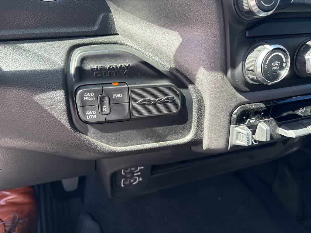 2020 RAM 2500 Tradesman Crew Cab 4x4 6'4' Box