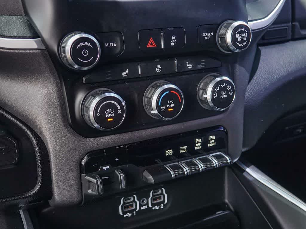 2020 RAM 2500 Big Horn Crew Cab 4x4 6'4' Box