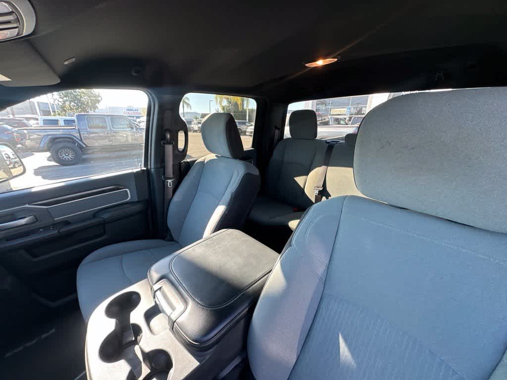 2022 RAM 2500 Big Horn Crew Cab 4x4 6'4' Box
