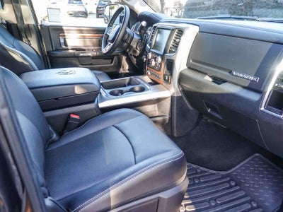 2017 RAM 2500 Laramie Crew Cab 4x4 6'4' Box