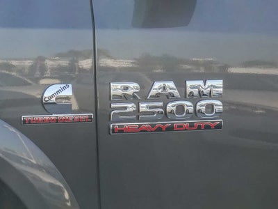 2017 RAM 2500 Laramie Crew Cab 4x4 6'4' Box