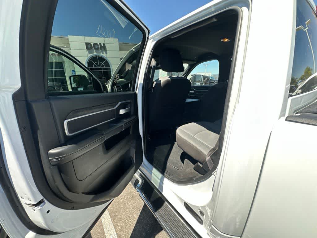 2024 RAM 2500 Big Horn Crew Cab 4x4 8' Box