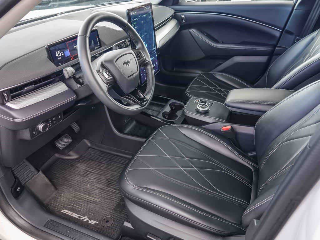 2022 Ford Mustang Mach-E Select