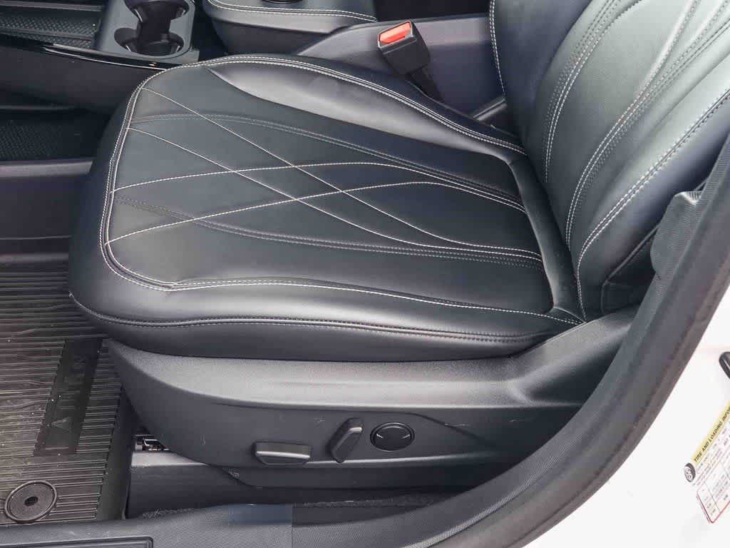 2022 Ford Mustang Mach-E Select