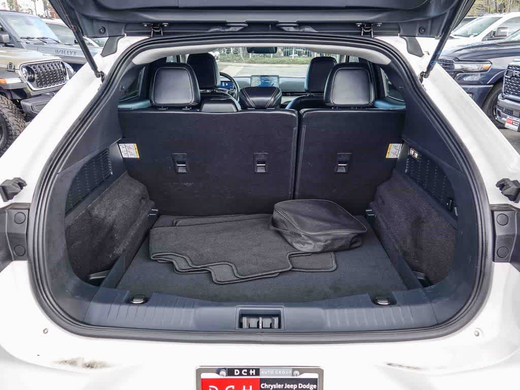 2022 Ford Mustang Mach-E Select