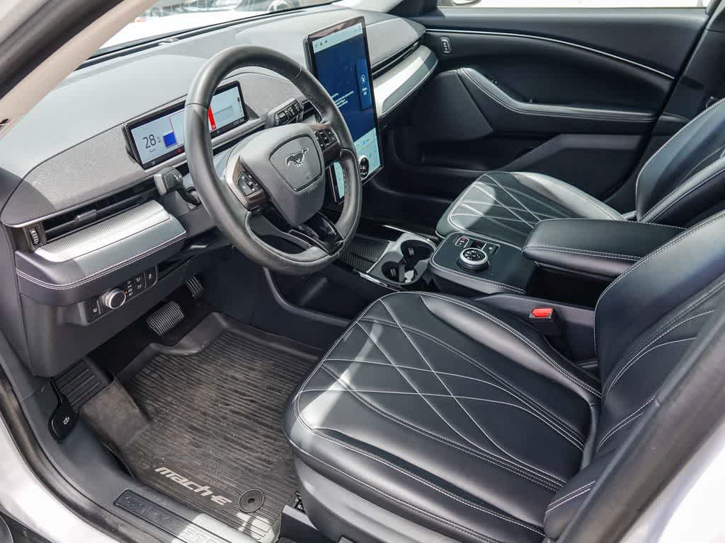 2022 Ford Mustang Mach-E Select