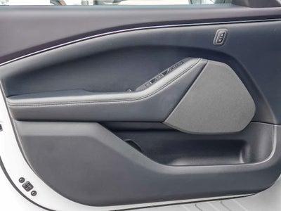 2022 Ford Mustang Mach-E Select