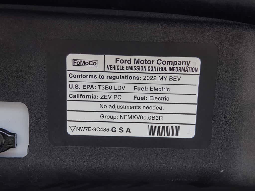 2022 Ford Mustang Mach-E Select