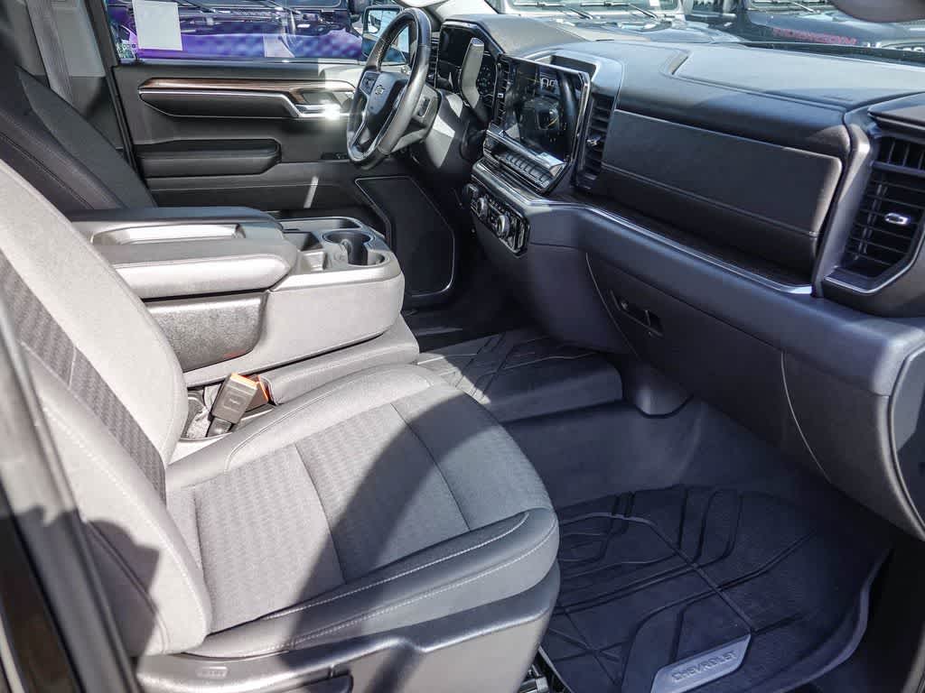 2023 Chevrolet Silverado 1500 2WD Crew Cab Standard Bed LT