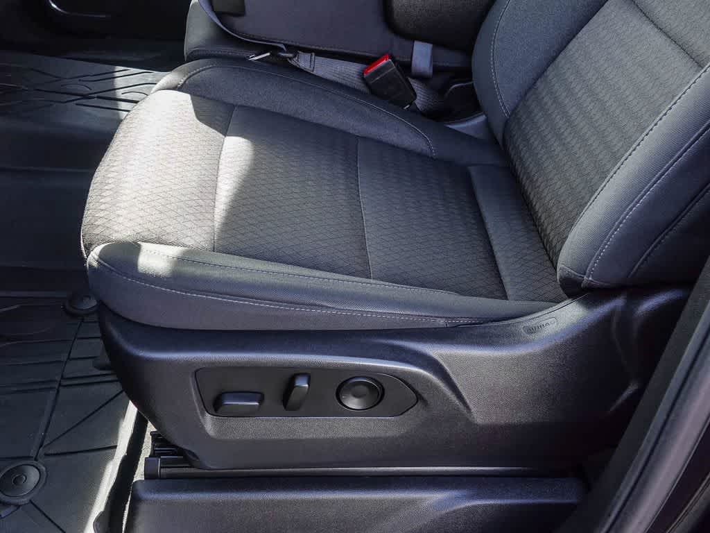 2023 Chevrolet Silverado 1500 2WD Crew Cab Standard Bed LT