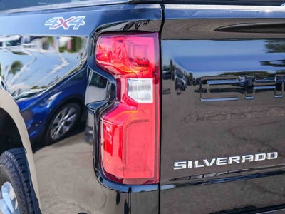 2023 Chevrolet Silverado 1500 4WD Crew Cab Short Bed RST