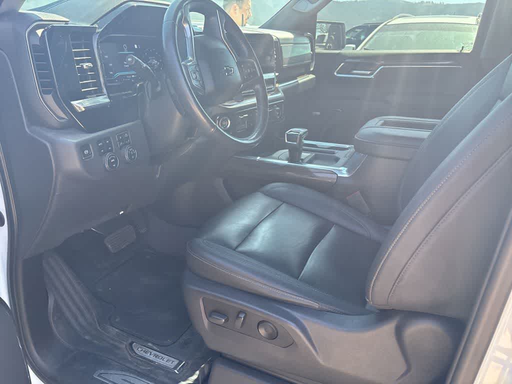 2022 Chevrolet Silverado 1500 4WD Crew Cab Short Bed LT Trail Boss