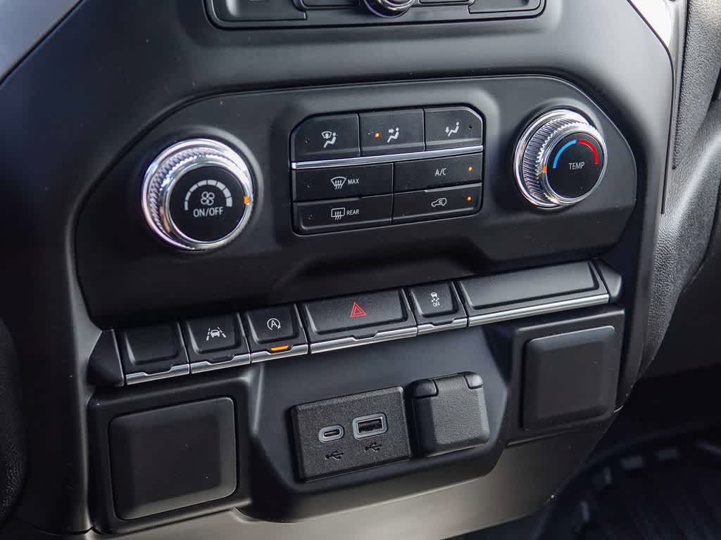 2023 GMC Sierra 1500 4WD Crew Cab Standard Box Pro