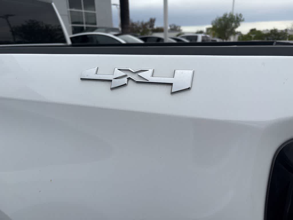 2023 GMC Sierra 1500 4WD Crew Cab Standard Box Pro