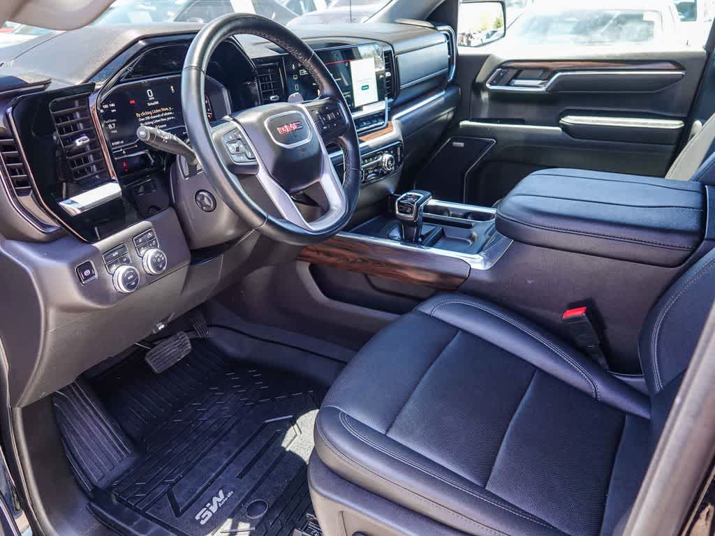 2024 GMC Sierra 1500 4WD Crew Cab Short Box SLT