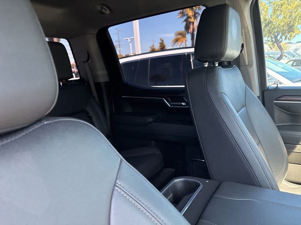 2024 GMC Sierra 1500 4WD Crew Cab Short Box SLT