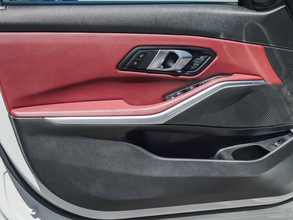 2025 BMW 330i 330i