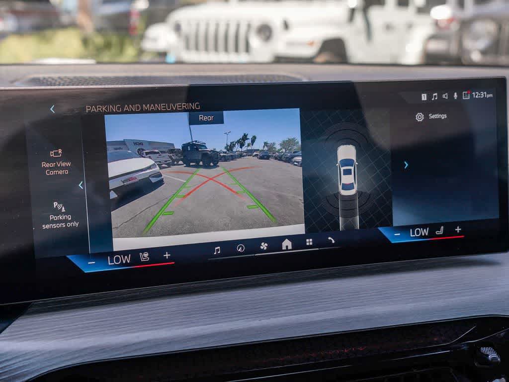 2025 BMW 330i 330i