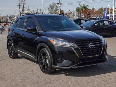 2023 Nissan Kicks SR Xtronic CVT