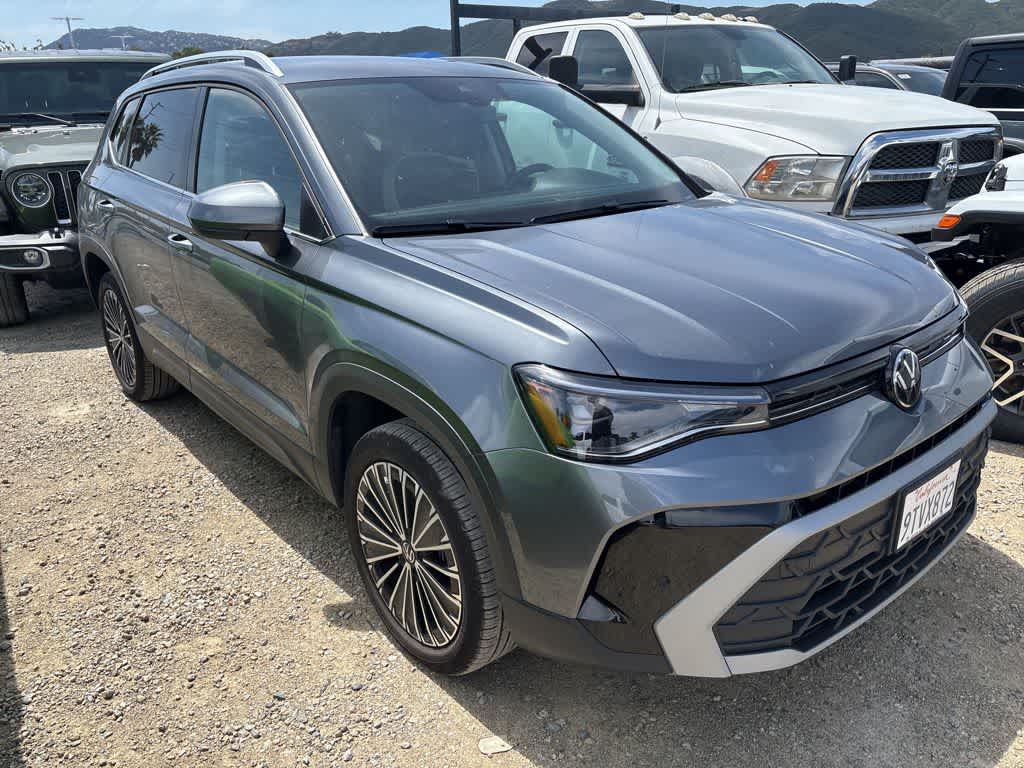2025 Volkswagen Taos SE