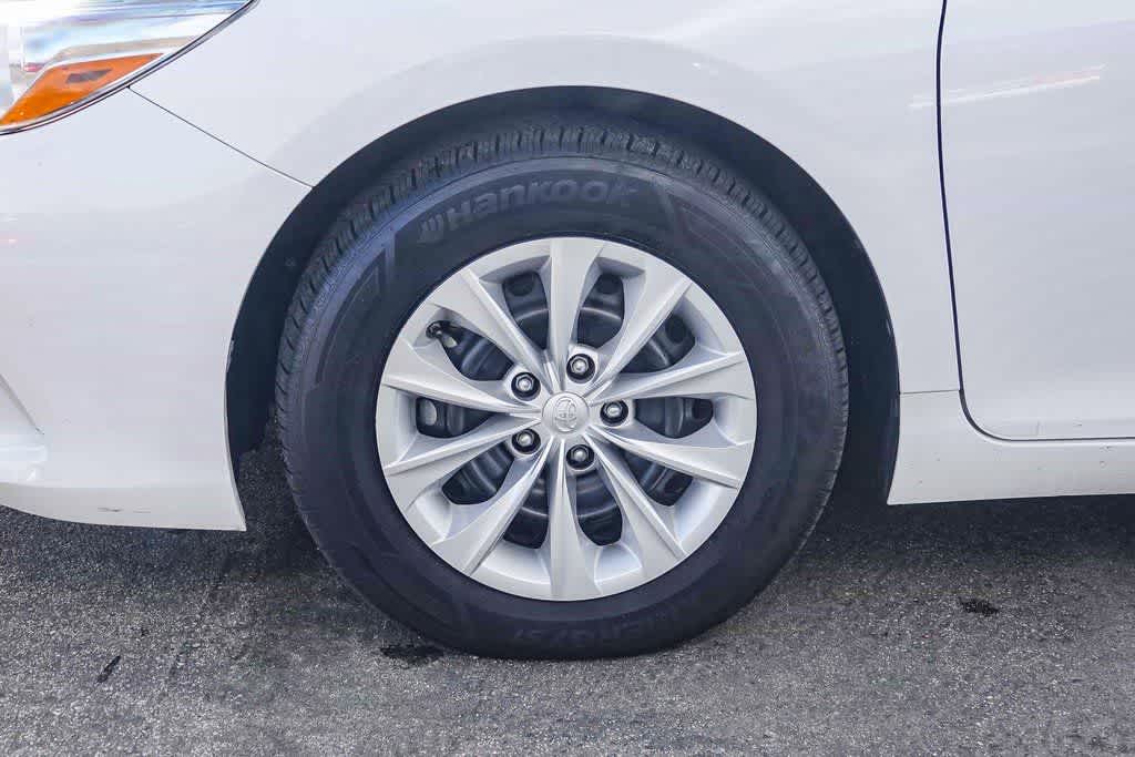 2017 Toyota Camry LE