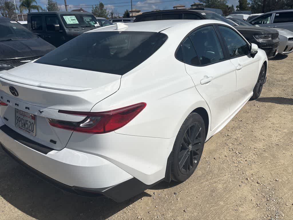 2025 Toyota Camry SE