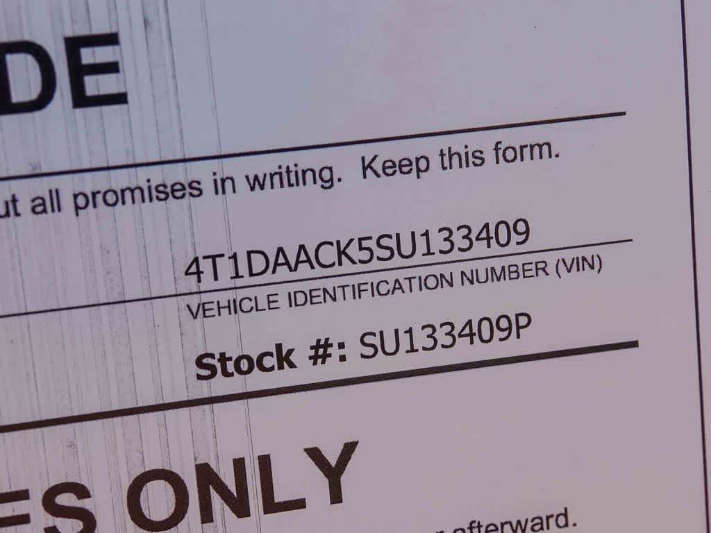 2025 Toyota Camry SE