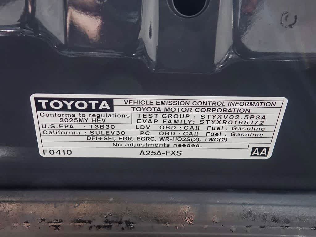 2025 Toyota Camry SE