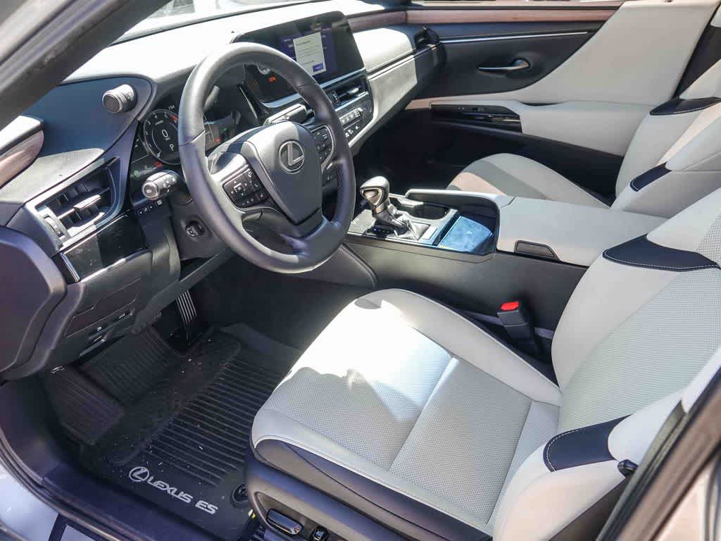 2025 Lexus ES ES 300h FWD