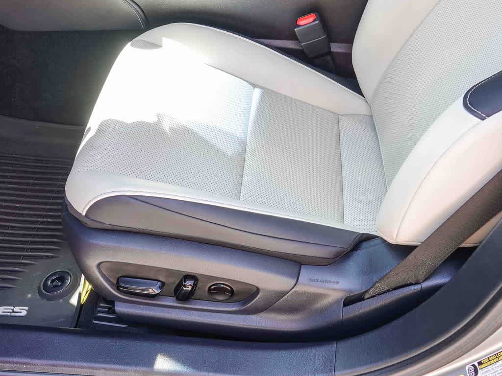 2025 Lexus ES ES 300h FWD