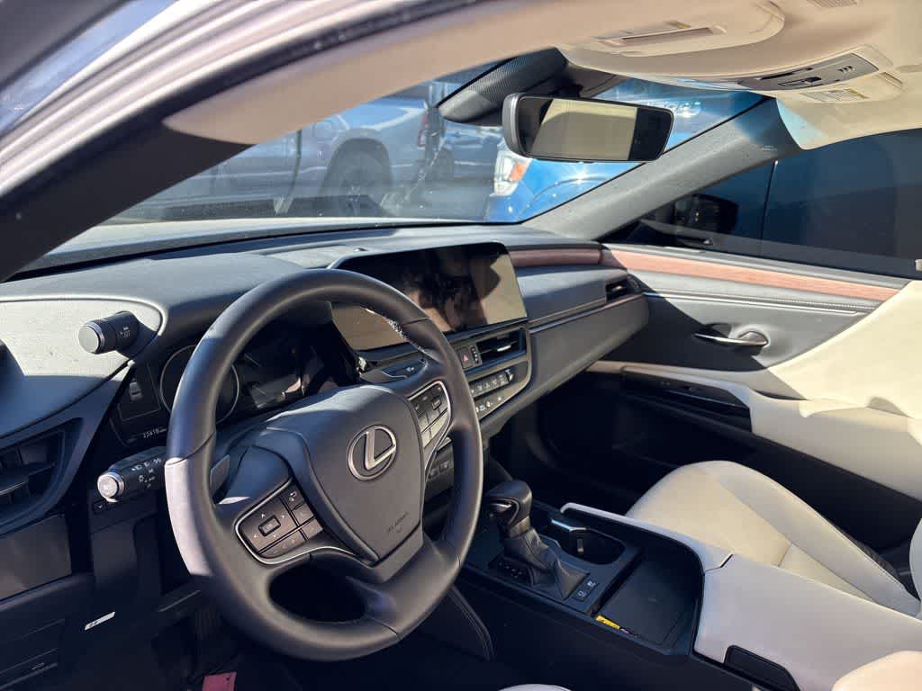 2025 Lexus ES ES 300h FWD