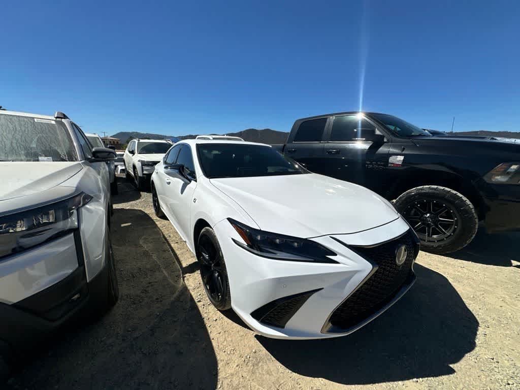 2024 Lexus ES 350 F SPORT Handling