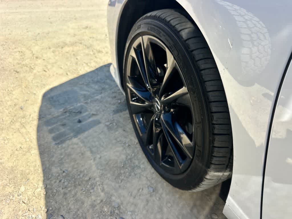 2024 Lexus ES 350 F SPORT Handling