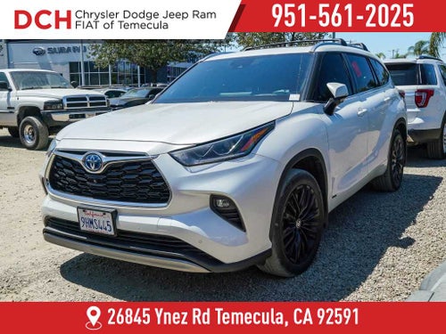 2023 Toyota Highlander Hybrid Platinum