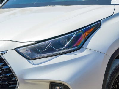 2023 Toyota Highlander Hybrid Platinum