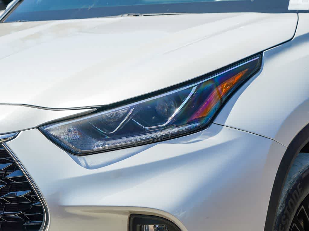 2023 Toyota Highlander Hybrid Platinum