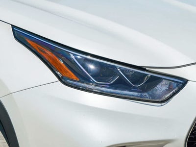 2023 Toyota Highlander Hybrid Platinum