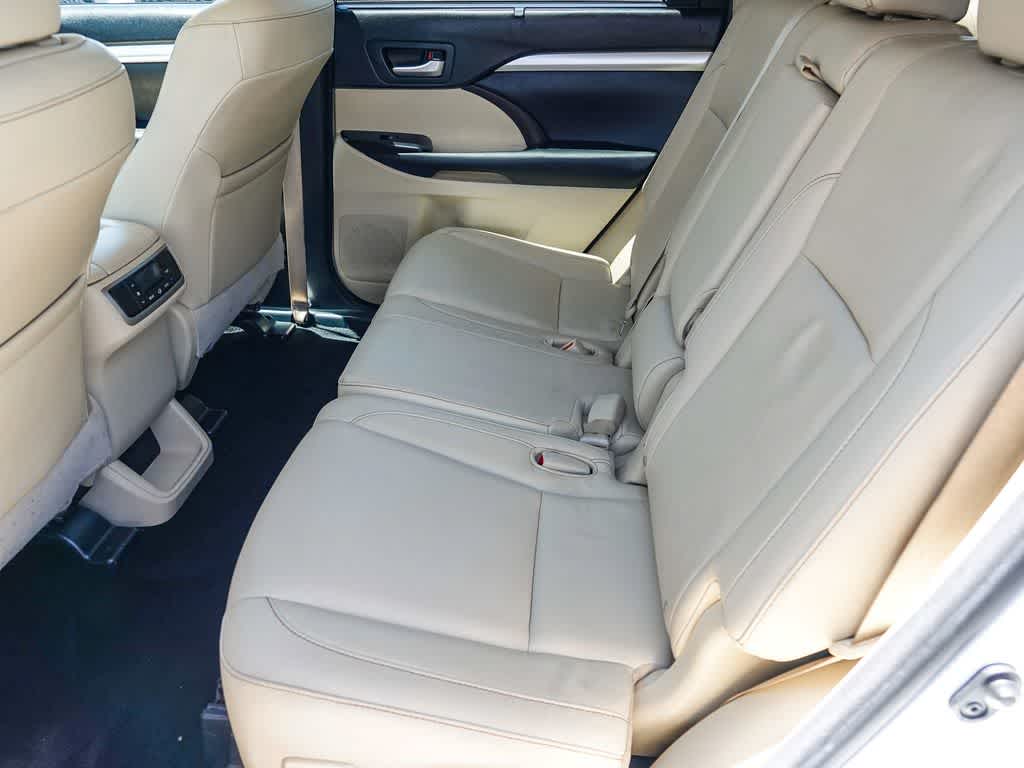 2016 Toyota Highlander XLE V6