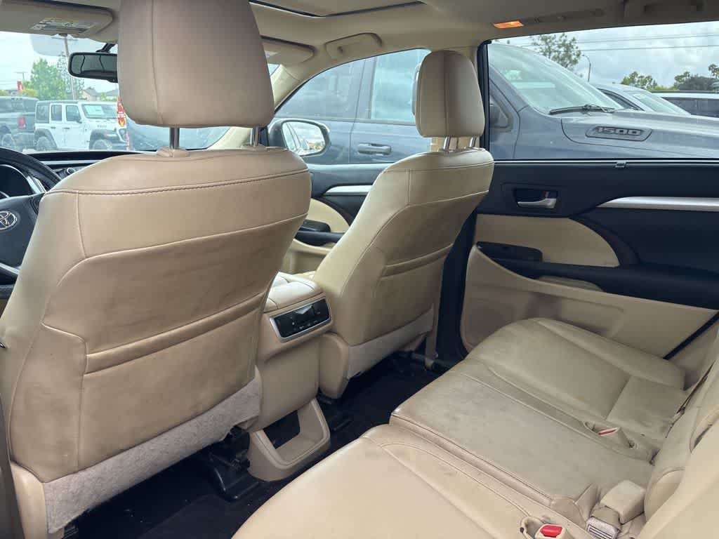 2016 Toyota Highlander XLE V6