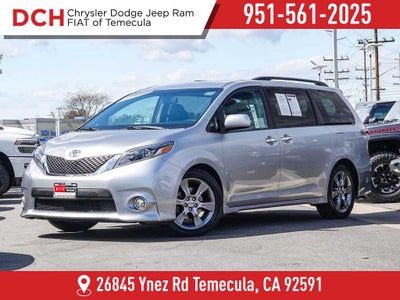 2015 Toyota Sienna SE 8 Passenger